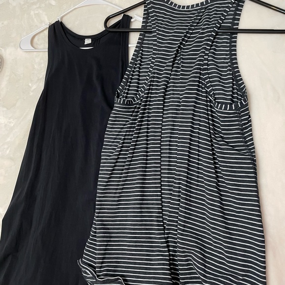 SOLD!!!2 pieces Excellent condition Lululemon “All Tied Up” tank, size 6. - Picture 9 of 9